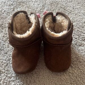 EUC toddlers Bailey bow Uggs
